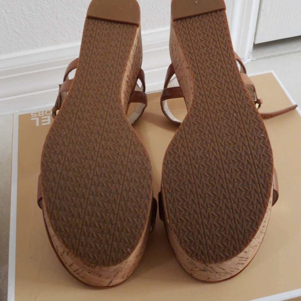 Sandals - Picture 5 of 5
